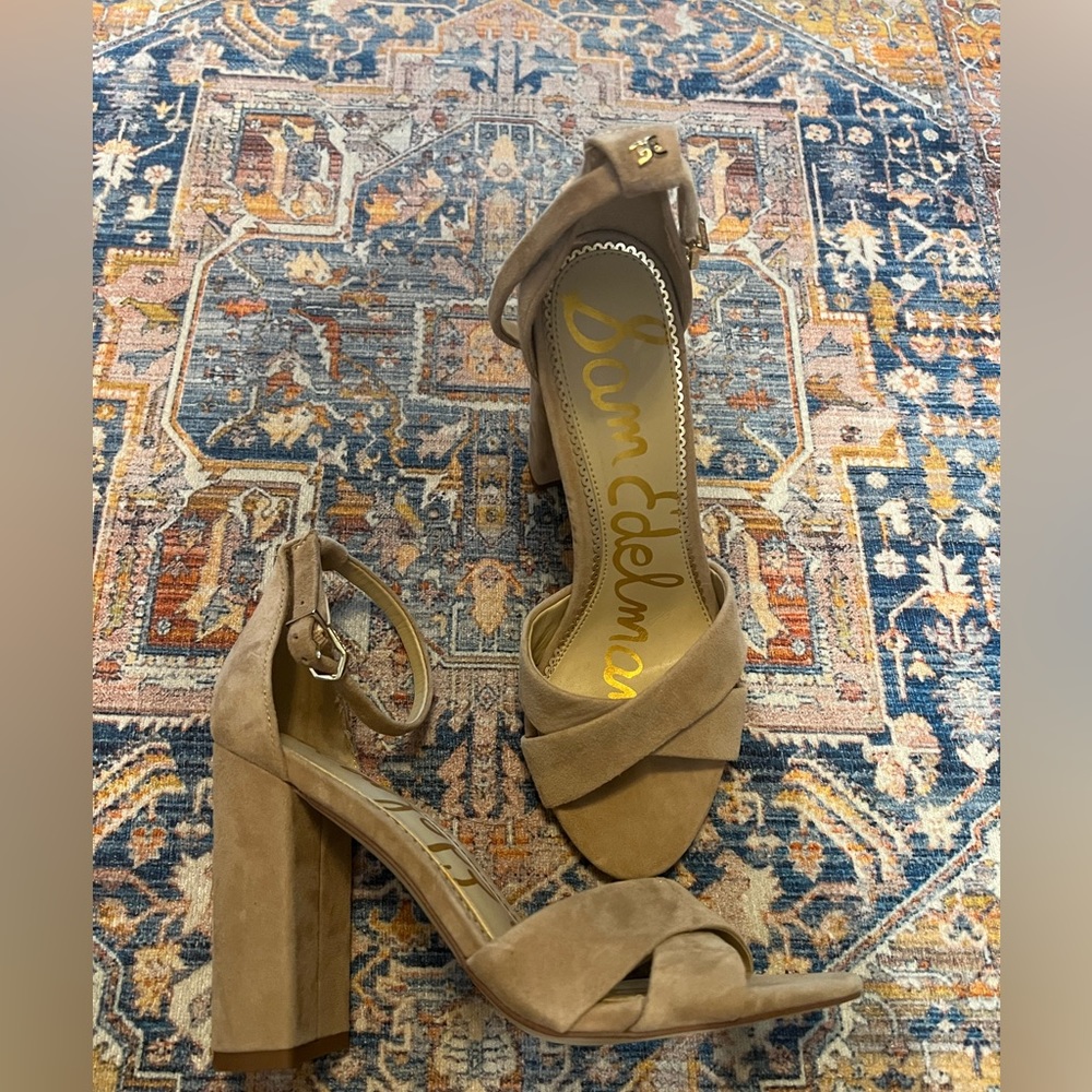 Sam Edelman size 7 nude heels